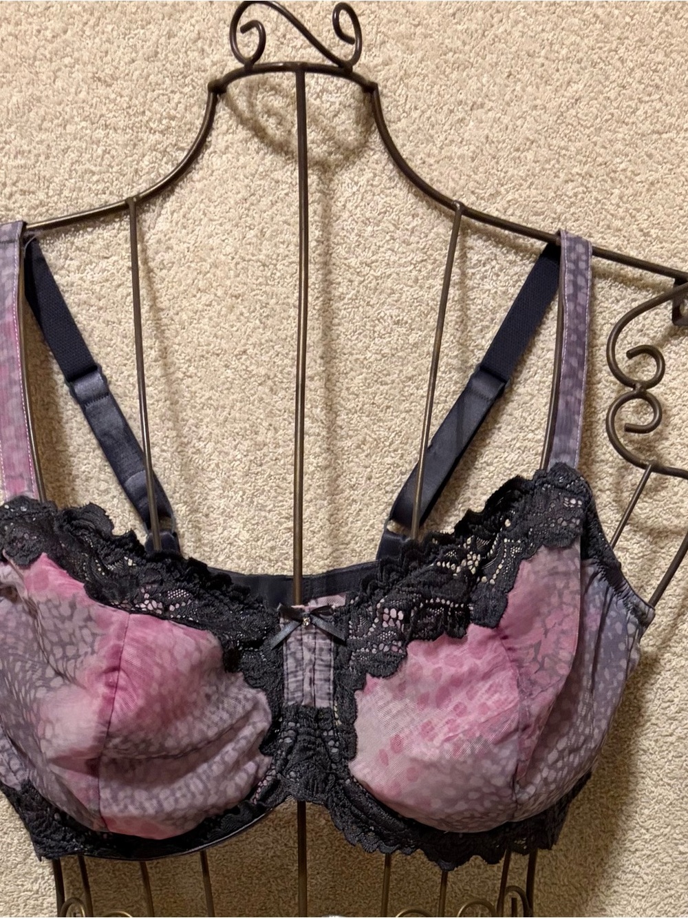 Women's Black Lace Trim Underwire Bra